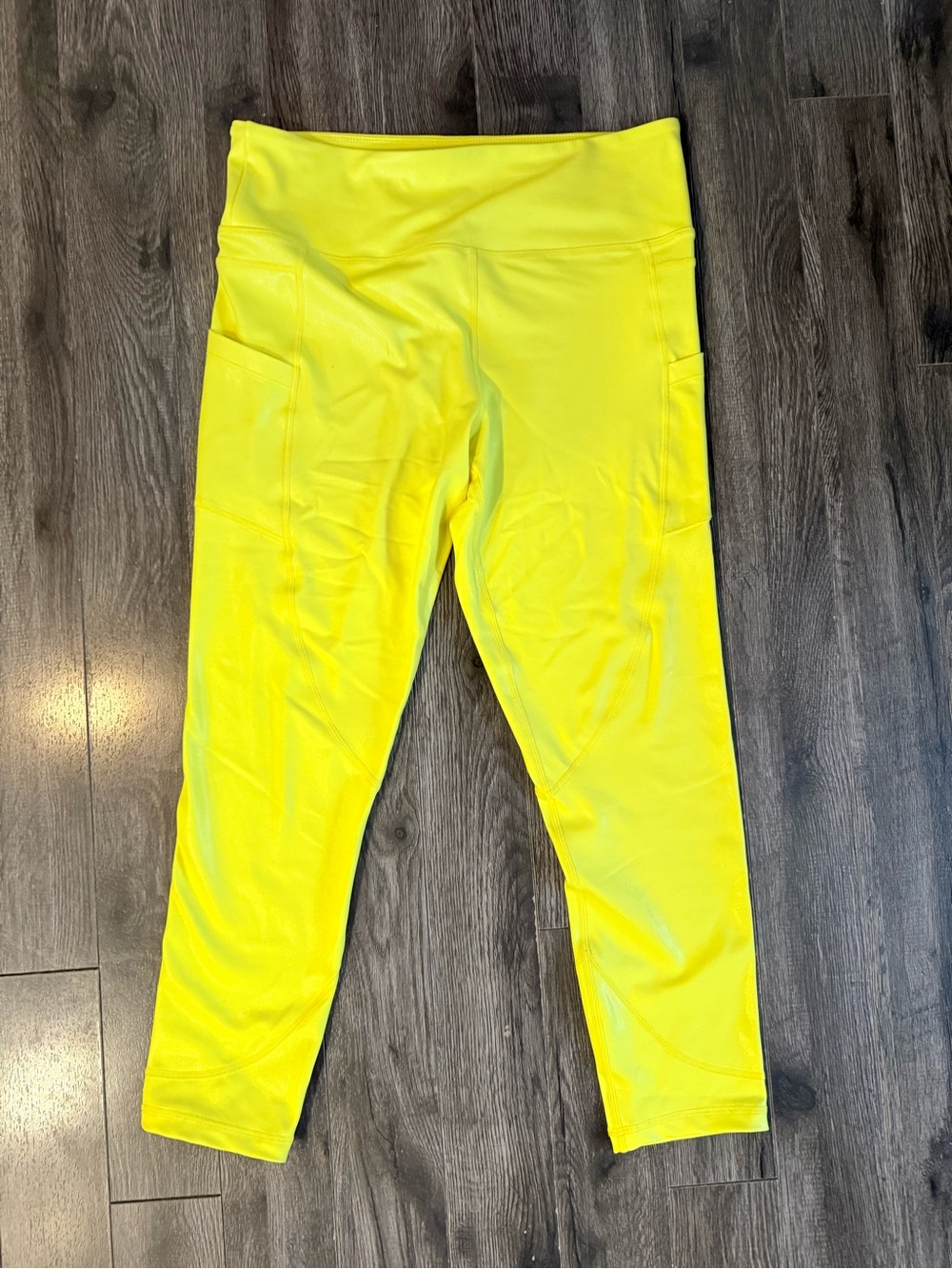 ZYIA Active Neon Yellow Metallic Pocket Light n Tight Hi-Rise Leggings